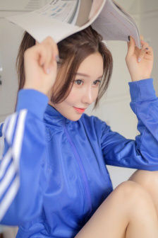 尺寸1V1长耳朵的兔子